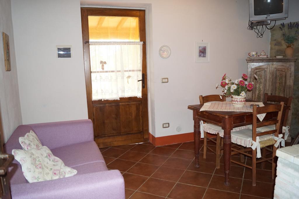 Agriturismo Bonzalone Farm stay