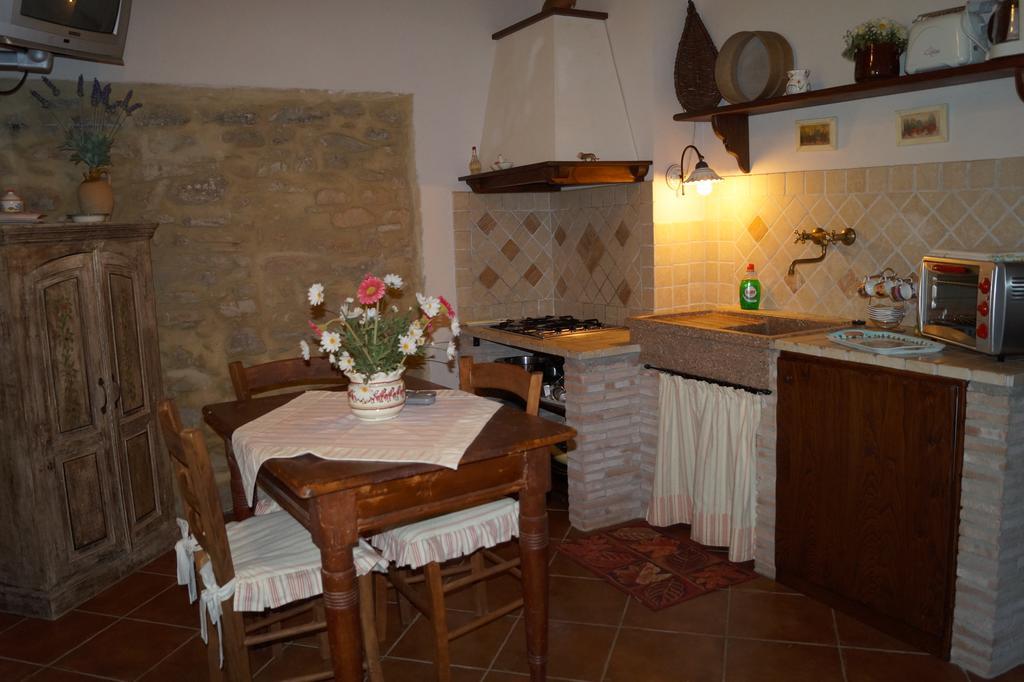 Farm stay Agriturismo Bonzalone Montiano (Tuscany)